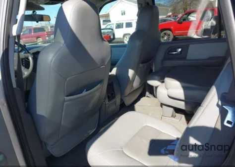 2005 Ford Expedition Nbx/Xlt z USA, uszkodzony, nr VIN 1FMFU16545LA44155